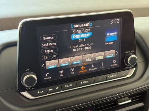 Used 2023 Nissan Rogue SV image 6