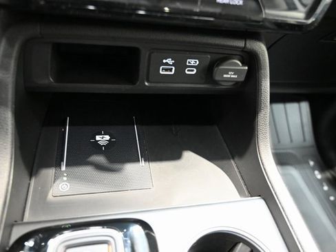 Used 2024 Honda Pilot Touring image 21