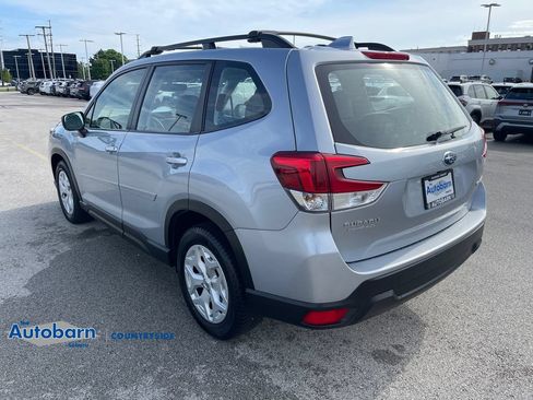 Used 2021 Subaru Forester AWD/4WD image 3