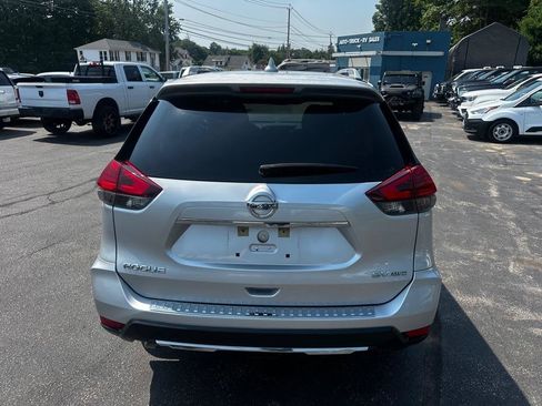 Used 2017 Nissan Rogue SV AWD/4WD image 21