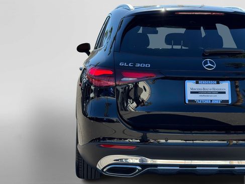 Certified 2025 Mercedes-Benz GLC 300 image 12