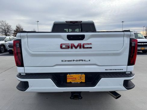 Used 2024 GMC Sierra 2500 Denali w/ Technology Package image 4