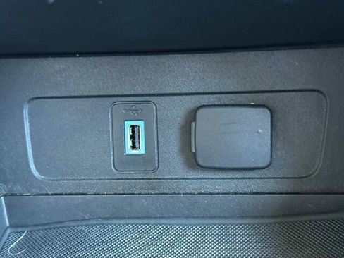 Used 2018 Ford Escape SE w/ Ford Safe & Smart Package image 33