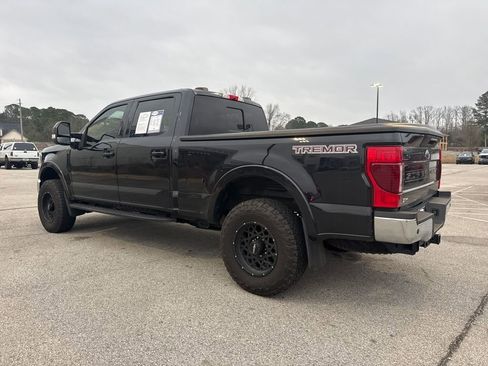 Used 2022 Ford F250 Lariat w/ Tremor Off-Road Package image 3