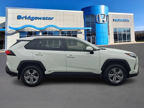 Used 2023 Toyota RAV4 XLE w/ Convenience Package AWD/4WD image 7