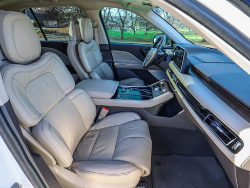 Used 2022 Lincoln Aviator Reserve w/ Equipment Group 201A image 49