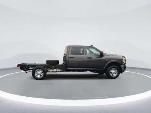 New 2024 RAM 3500 Tradesman w/ Chrome Appearance Group AWD/4WD image 2