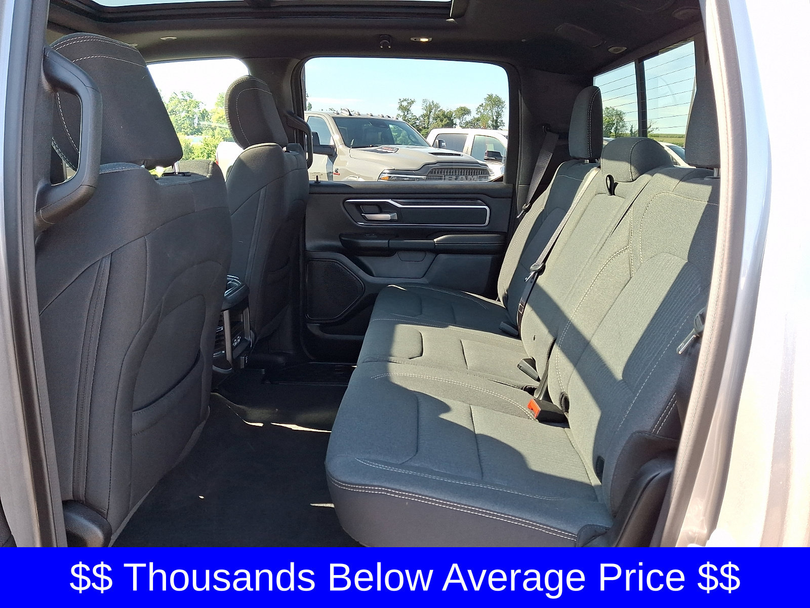 Used 2022 RAM 1500 Big Horn AWD/4WD image 11
