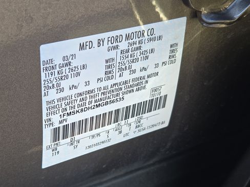 Used 2021 Ford Explorer XLT w/ Equipment Group 202A AWD/4WD image 28