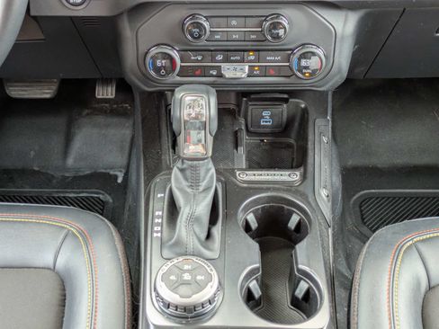 Used 2025 Ford Bronco Big Bend w/ Free Wheeling Package AWD/4WD image 20