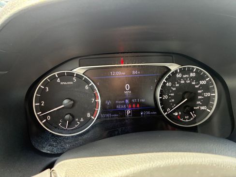 Used 2025 Nissan Altima 2.5 SV image 38