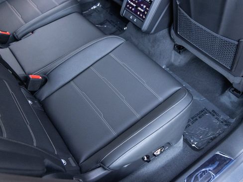 New 2026 Porsche Cayenne Turbo AWD/4WD image 59
