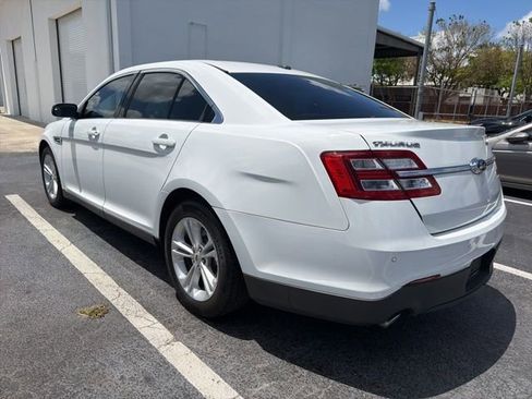 Used 2015 Ford Taurus SEL w/ Equipment Group 201A FWD image 3