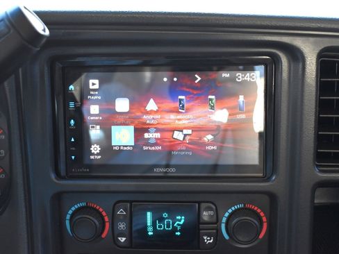 Used 2007 Chevrolet Silverado 2500 LT w/ Heavy-Duty Power Package AWD/4WD image 24