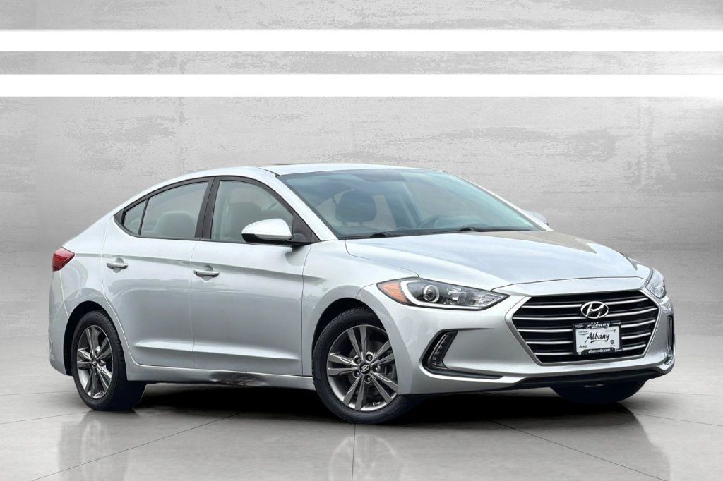 Used 2018 Hyundai Elantra Value Edition FWD image 2