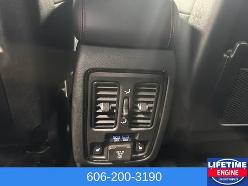 Used 2025 Dodge Durango R/T w/ Blacktop Package AWD/4WD image 20