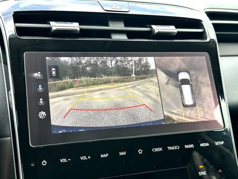 Used 2022 Hyundai Tucson Limited FWD image 13