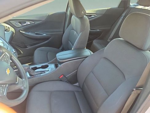 Used 2025 Chevrolet Malibu LT FWD image 20