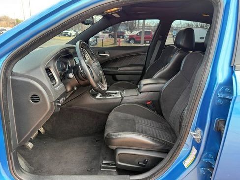 Used 2018 Dodge Charger R/T image 13