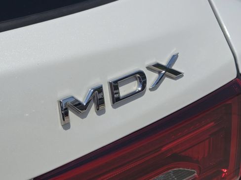 Used 2020 Acura MDX FWD image 16