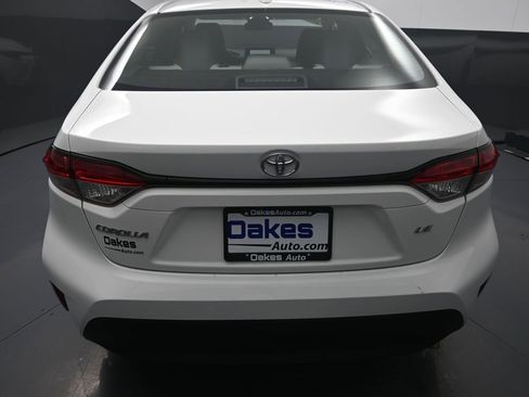 Used 2025 Toyota Corolla LE image 30