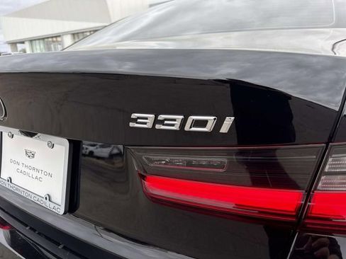 Used 2023 BMW 330i Sedan w/ Premium Package RWD image 4