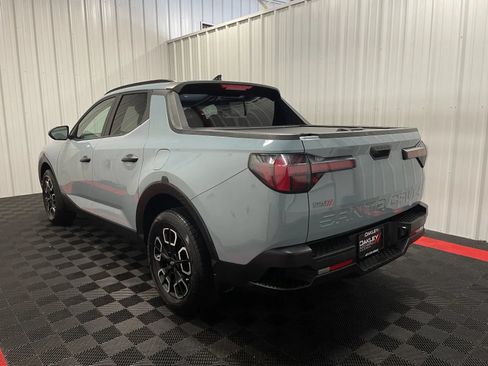 Used 2022 Hyundai Santa Cruz SEL w/ Activity Package FWD image 2