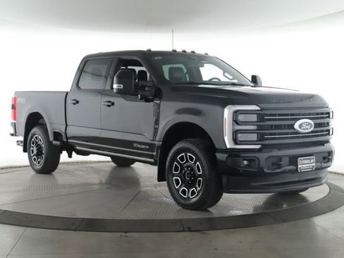 Used 2026 Ford F250 Platinum AWD/4WD image 2