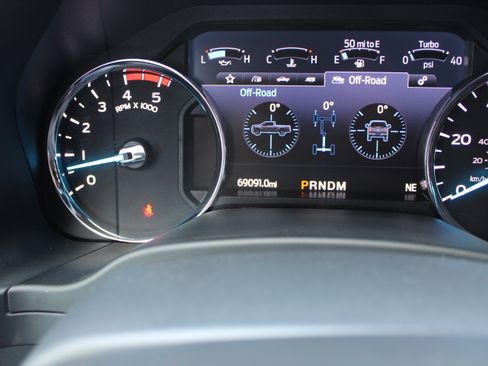 Used 2022 Ford F250 Lariat image 19