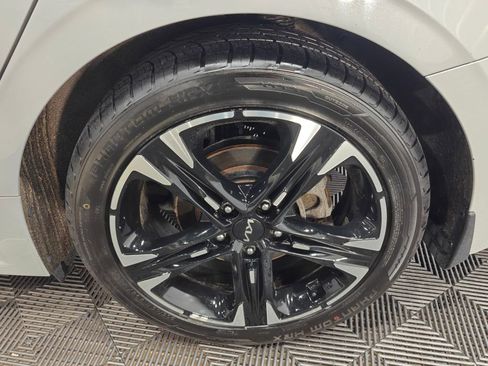 Used 2022 Kia K5 GT-Line FWD image 8