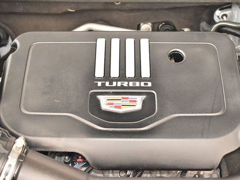 Used 2023 Cadillac XT5 Premium Luxury image 4