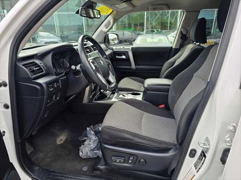 Used 2020 Toyota 4Runner SR5 image 22