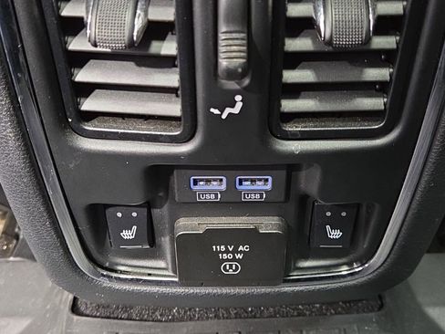 Used 2020 Jeep Grand Cherokee SRT AWD/4WD image 38