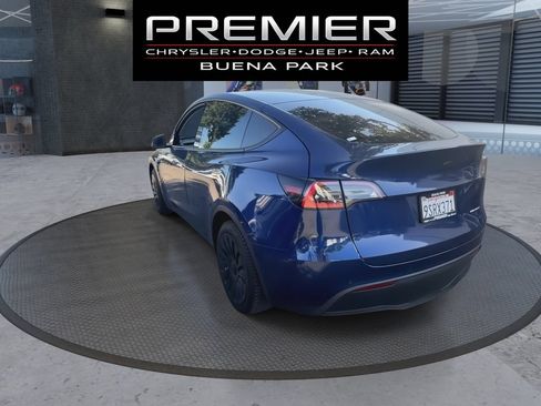 Used 2021 Tesla Model Y Long Range AWD/4WD image 6