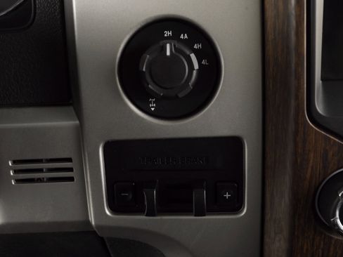 Used 2014 Ford F150 Lariat w/ Equipment Group 502A Luxury image 31