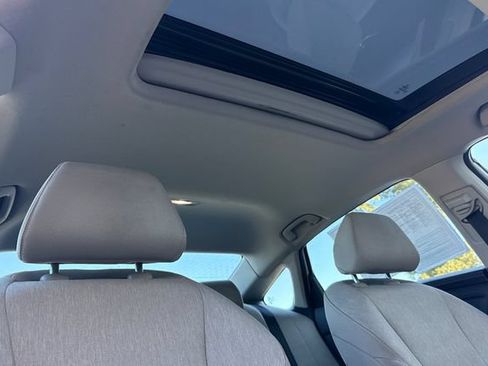 Used 2023 Honda Accord EX image 17