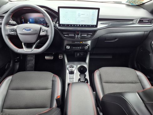 Certified 2024 Ford Escape ST-Line w/ Tech Pack #1 AWD/4WD image 10