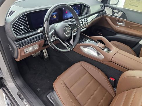 New 2026 Mercedes-Benz GLS 450 4MATIC image 7