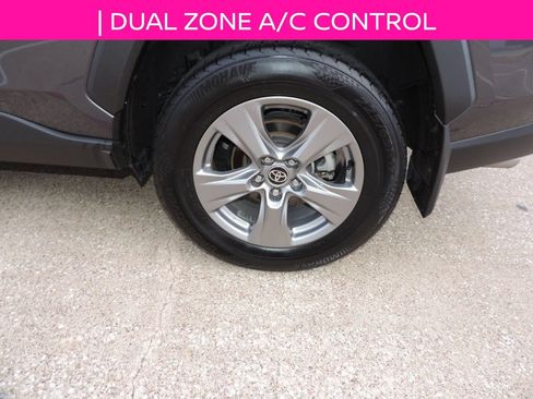 Used 2024 Toyota RAV4 XLE FWD image 15