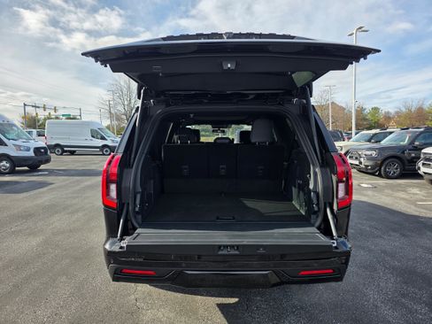 New 2025 Ford Expedition Max Platinum w/ Stealth Performance Package image 10