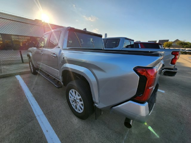 Used 2024 Toyota Tacoma SR5 RWD image 6