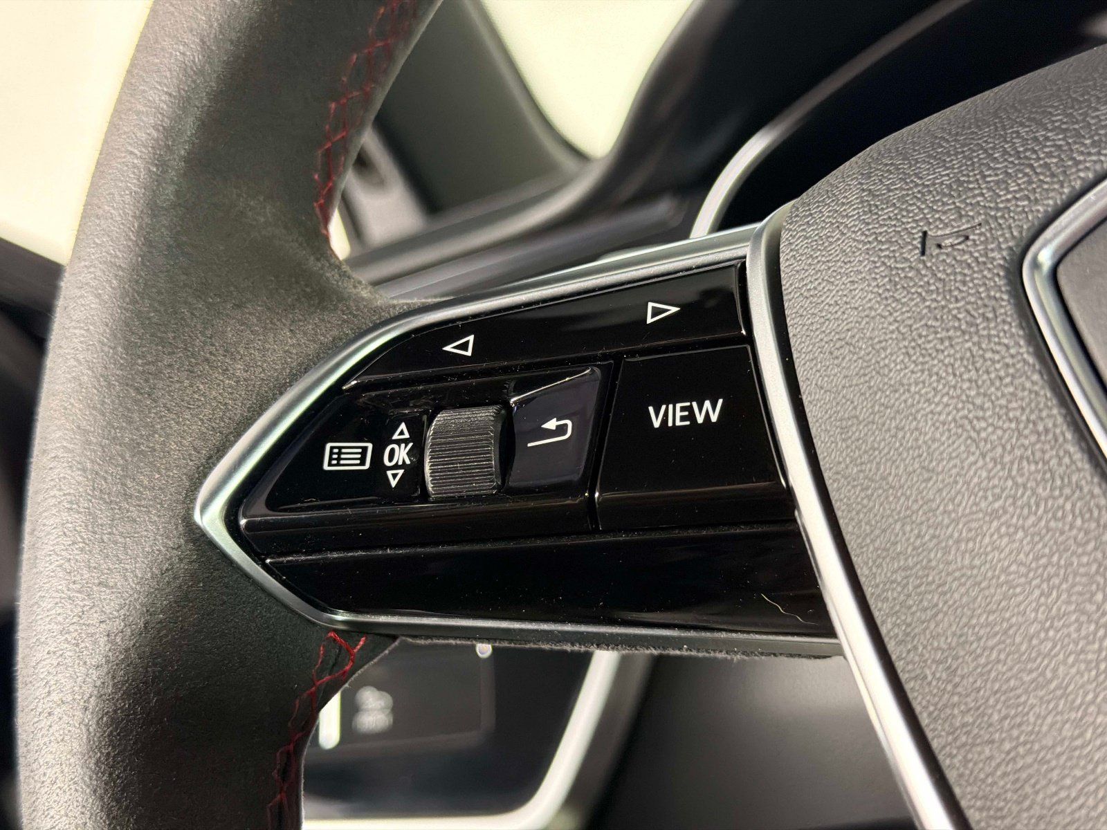 Used 2021 Audi RS 6 AWD/4WD image 49