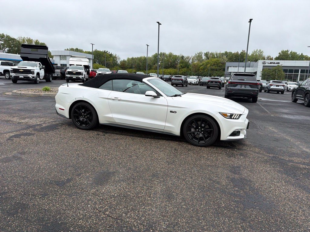 Used 2017 Ford Mustang GT Premium w/ Black Accent Package RWD image 23