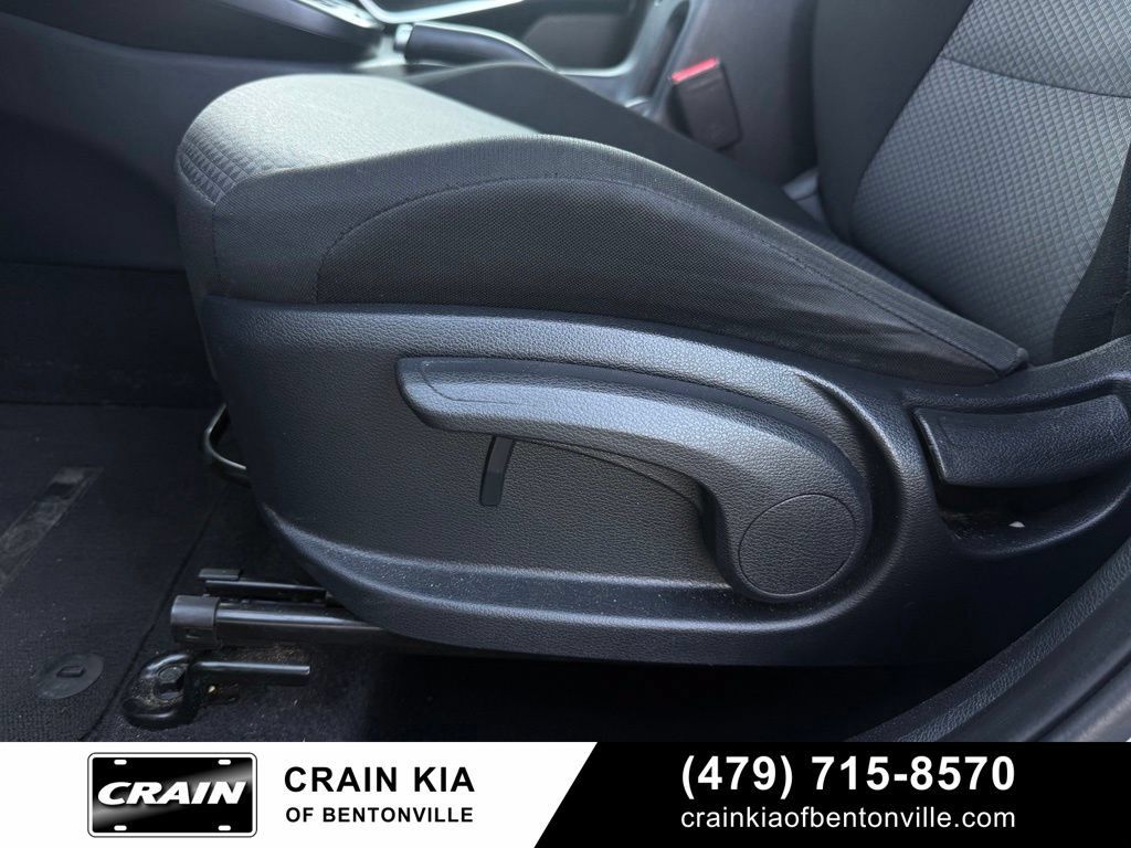 Certified 2024 Kia Soul LX w/ Option Group 015 FWD image 11