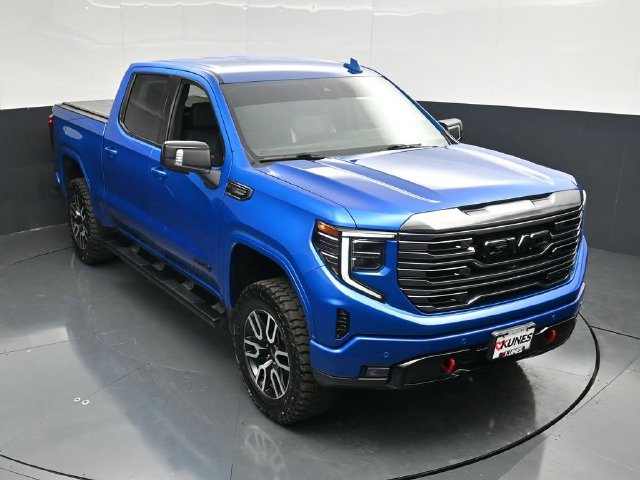 Used 2023 GMC Sierra 1500 AT4 w/ AT4 Premium Package AWD/4WD image 53