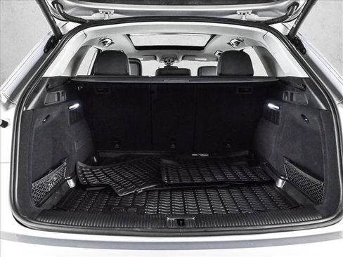 Used 2023 Audi Q5 2.0T Premium Plus w/ Premium Plus Package image 6