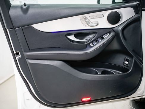 Used 2022 Mercedes-Benz GLC 300 image 18