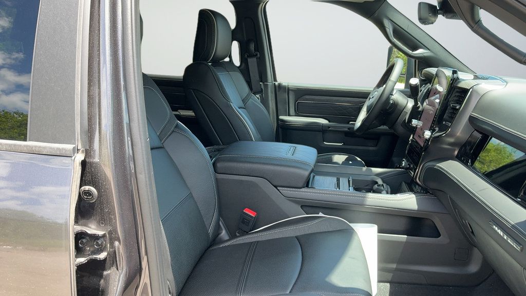 New 2026 RAM 2500 Limited AWD/4WD image 22