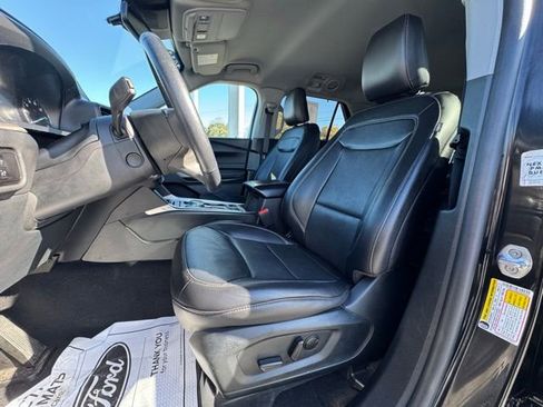 Used 2023 Ford Explorer Limited w/ Equipment Group 301A image 16
