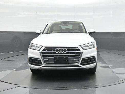 Used 2020 Audi Q5 2.0T Premium Plus w/ Premium Plus Package AWD/4WD image 2